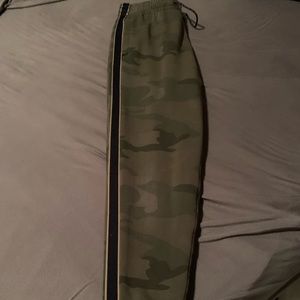 Abercrombie men’s sweats